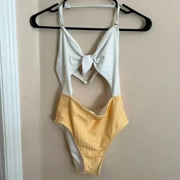 Hollister Other - (12) Hollister one  piece swimsuit